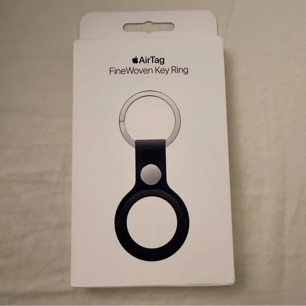 APPLE AIR TAG FineWoven Key Ring